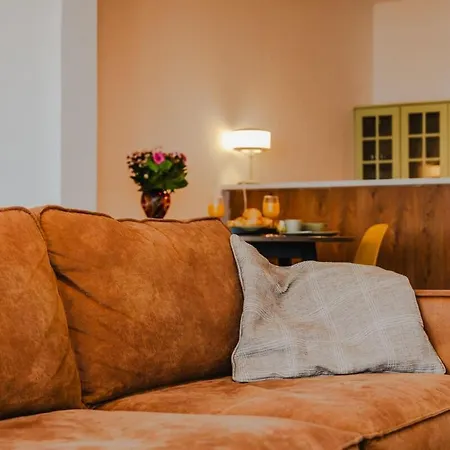 With Seaview Апартаменты *