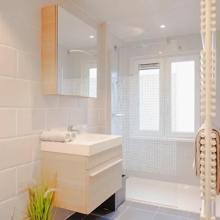 With Seaview Апартаменты