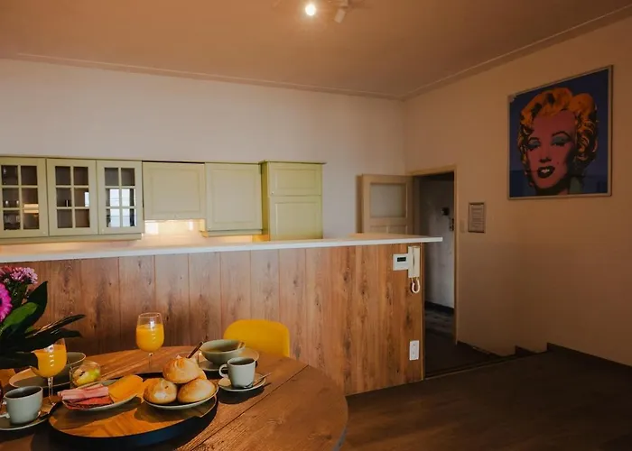 With Seaview * Ostend